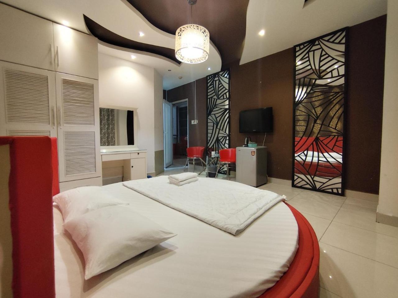 My Friends Hotel Хошимин Экстерьер фото